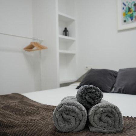 Excellent Location Malaga Centro Historico 2 Bed Flat Appartement Buitenkant foto