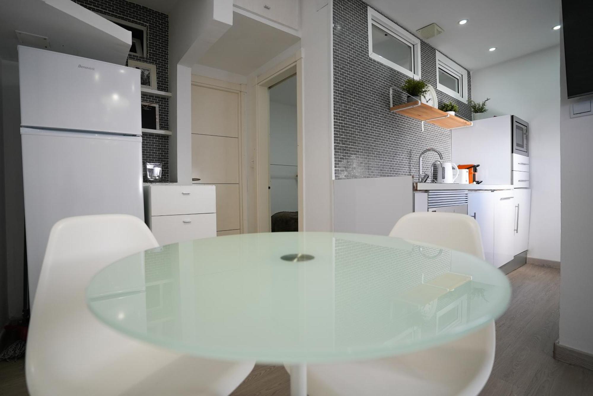 Excellent Location Malaga Centro Historico 2 Bed Flat Appartement Buitenkant foto